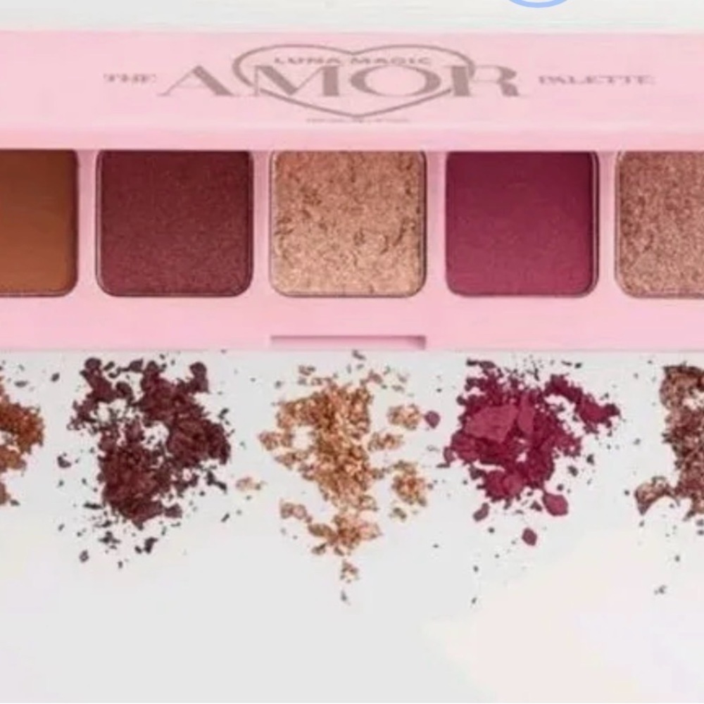 Amor Eyeshadow Palette - Picture 3 of 4